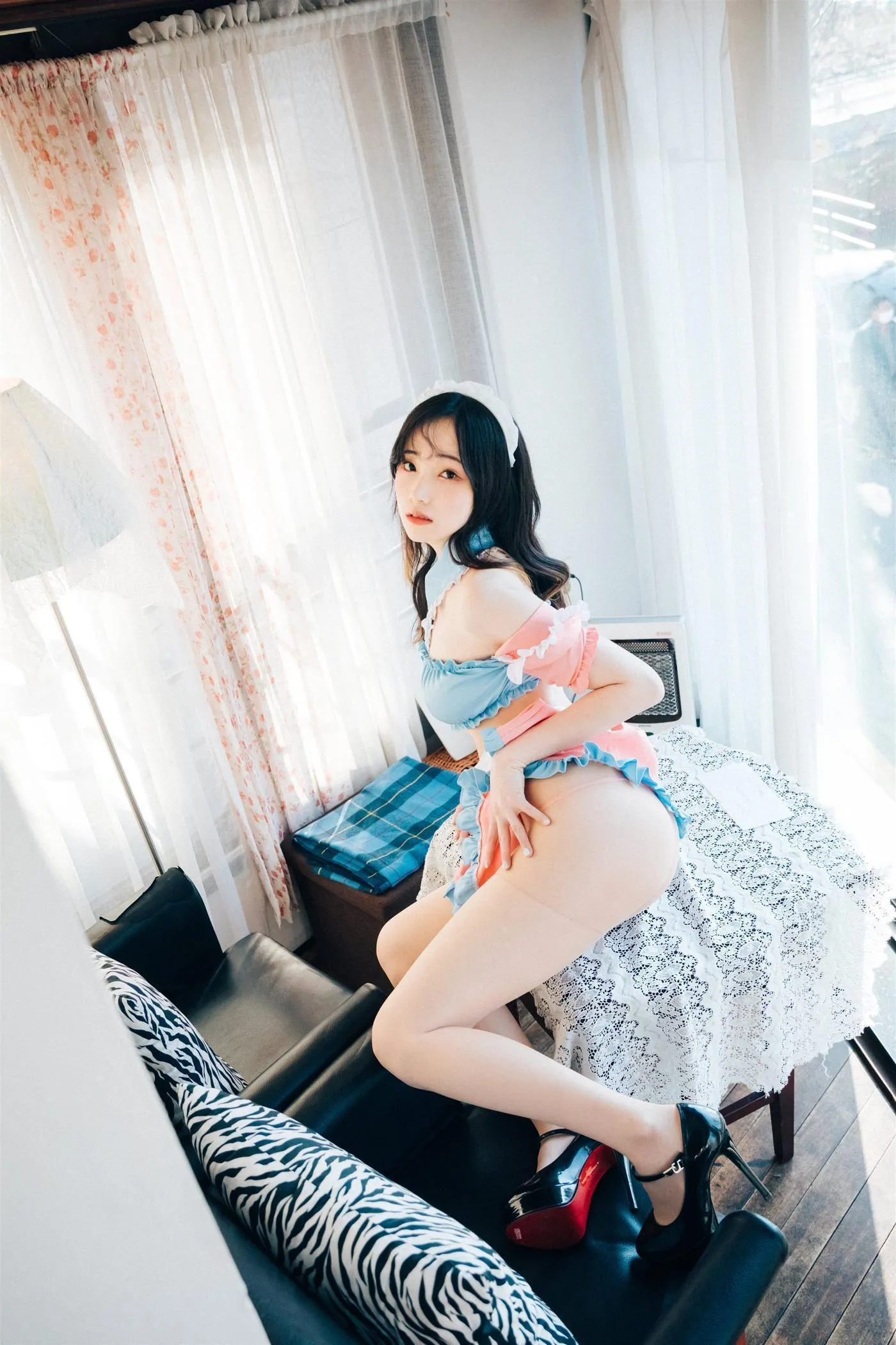 Bambi밤비 – NO.88 [Loozy] Cafe Alba[23] [47P]插图6
